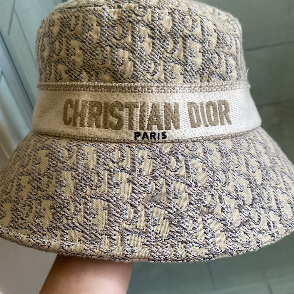 Inspired bucket hat